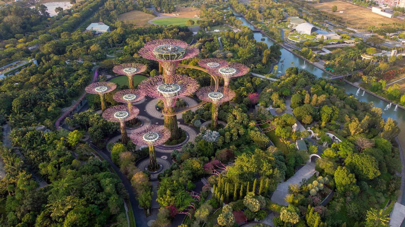 Singapore: The Futuristic Garden City with Deep Roots
