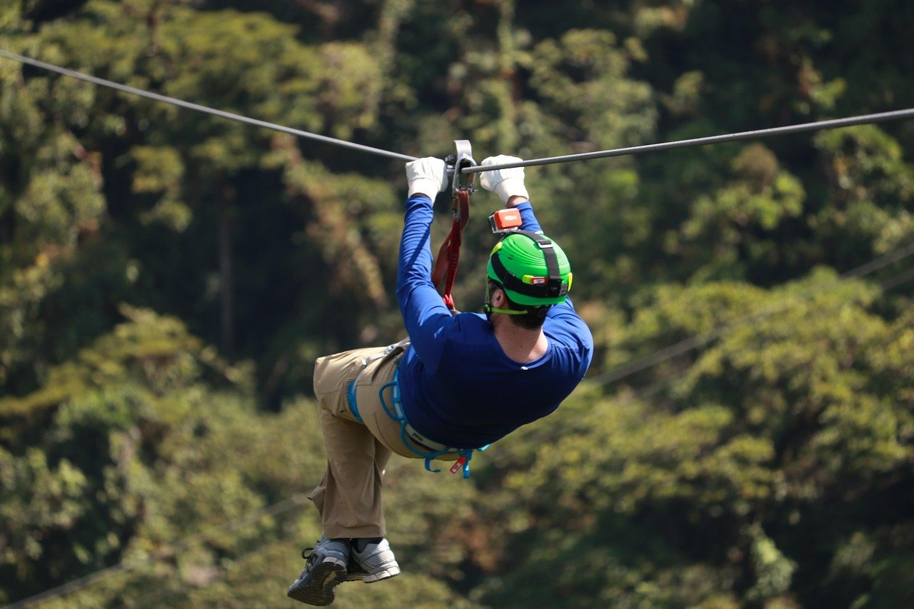 Ziplining (Miġra l-Ferħa, Malta)